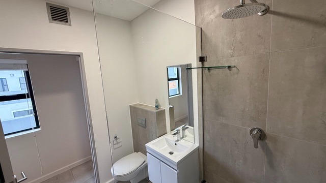 To Let 1 Bedroom Property for Rent in Table View Western Cape